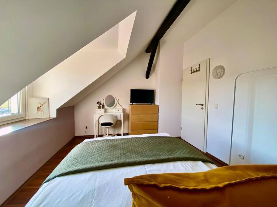 12: Privatzimmer Fuer Reisende Durch Koblenz 코블렌츠 외부 사진