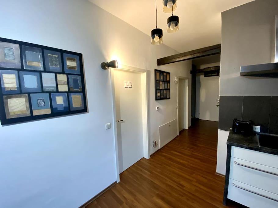 12: Privatzimmer Fuer Reisende Durch Koblenz 코블렌츠 외부 사진