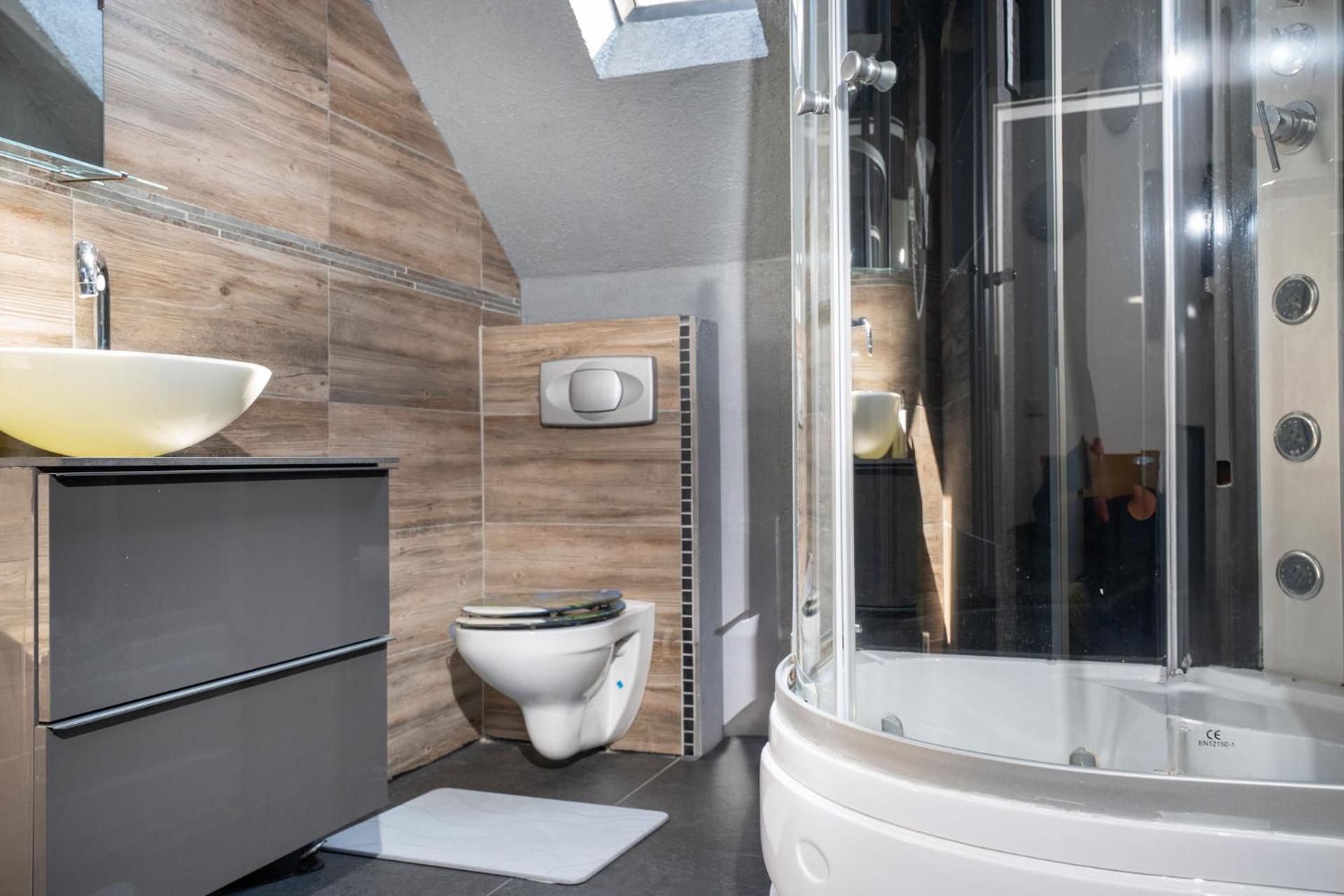 12: Privatzimmer Fuer Reisende Durch Koblenz 코블렌츠 외부 사진